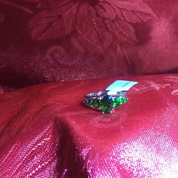 Green Chrome Diopside Sterling Silver 7 Stone Rin - Picture 1 of 2